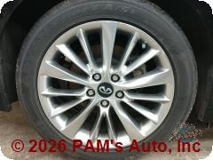 Vehicle photo 6