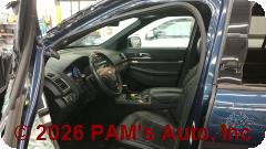 Vehicle photo 7