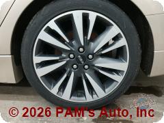 Vehicle photo 6