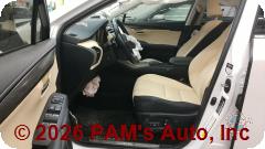 Vehicle photo 7