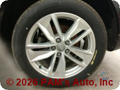 Vehicle photo 6