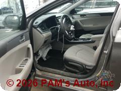 Vehicle photo 7
