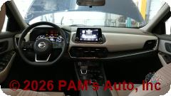 Vehicle photo 11