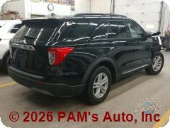 Vehicle photo 3