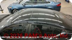Vehicle photo 5