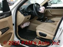 Vehicle photo 7