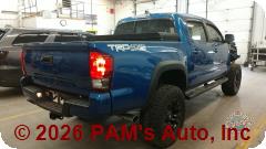 Vehicle photo 3
