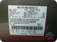 Vehicle photo 13