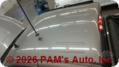 Vehicle photo 5