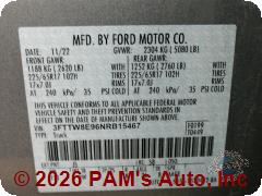 Vehicle photo 13