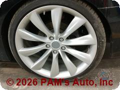 Vehicle photo 6