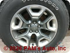 Vehicle photo 6