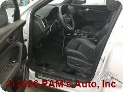 Vehicle photo 7