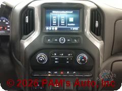 Vehicle photo 10