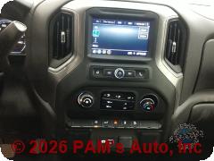 Vehicle photo 10