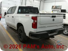 Vehicle photo 4