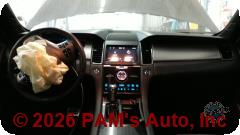 Vehicle photo 11
