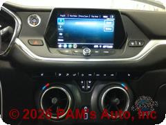Vehicle photo 10