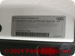 Vehicle photo 13