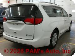 Vehicle photo 3