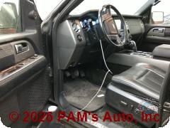 Vehicle photo 7