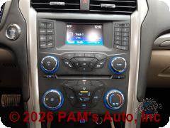 Vehicle photo 10