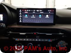 Vehicle photo 10