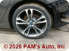 Vehicle photo 6