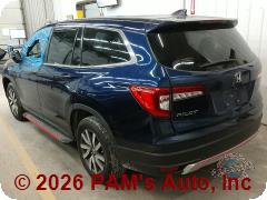 Vehicle photo 4