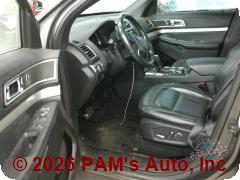 Vehicle photo 7