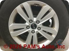 Vehicle photo 6