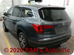 Vehicle photo 4