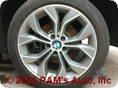 Vehicle photo 6