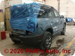 Vehicle photo 3