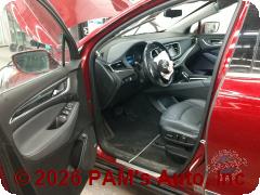 Vehicle photo 7