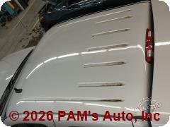 Vehicle photo 5