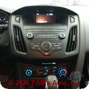 Vehicle photo 10