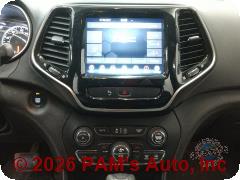 Vehicle photo 10