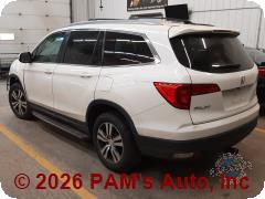 Vehicle photo 4