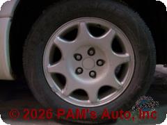Vehicle photo 5