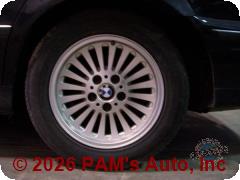 Vehicle photo 5
