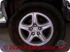 Vehicle photo 5