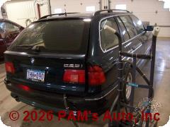 Vehicle photo 3