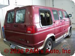 Vehicle photo 3