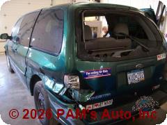 Vehicle photo 4