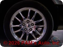 Vehicle photo 5