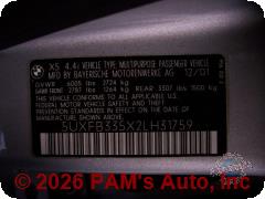 Vehicle photo 9