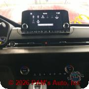 Vehicle photo 10