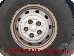 Vehicle photo 6