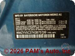 Vehicle photo 13